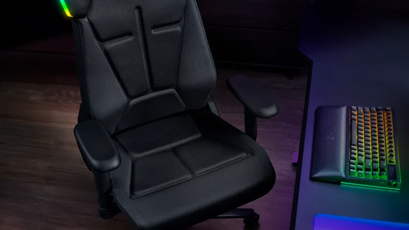 Supporto lombare ergonomico e schiuma a doppia densità della Razer Soma Chroma